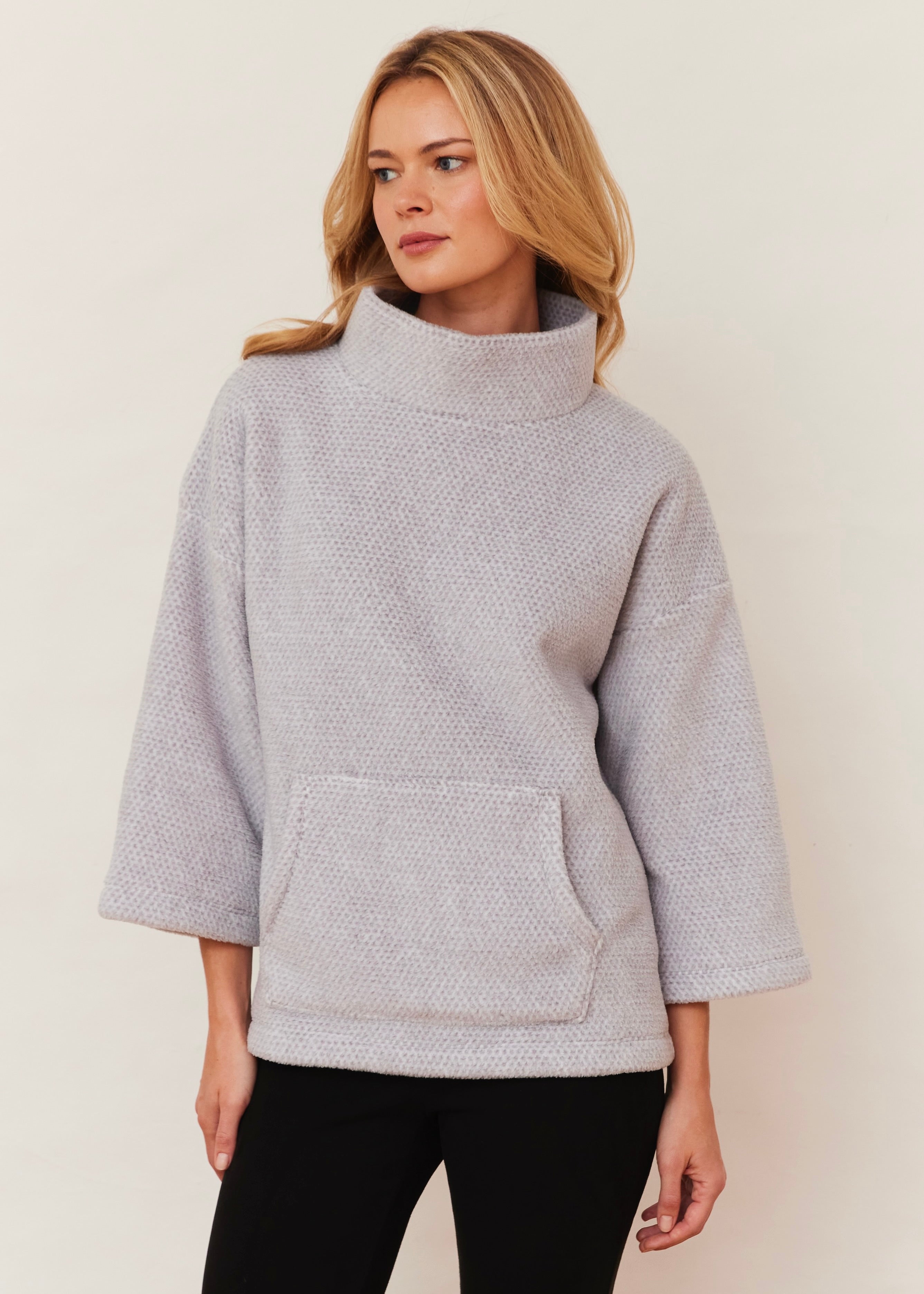 Avenue Poncho in Sherpa Fleece (Heather Grey) – Dudley Stephens