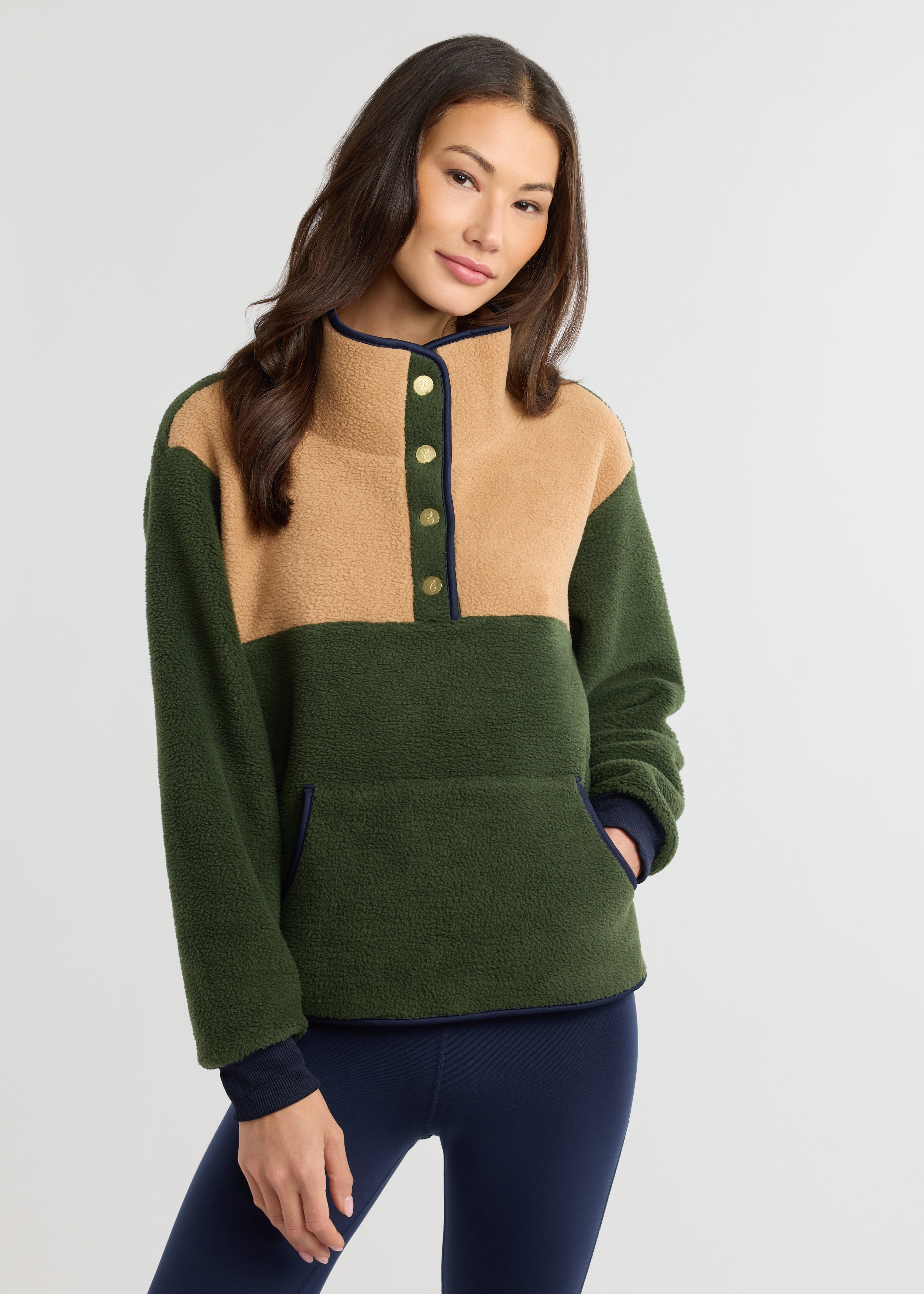 Finlay Pullover in Sherpa Fleece (Spruce/Camel) – Dudley Stephens