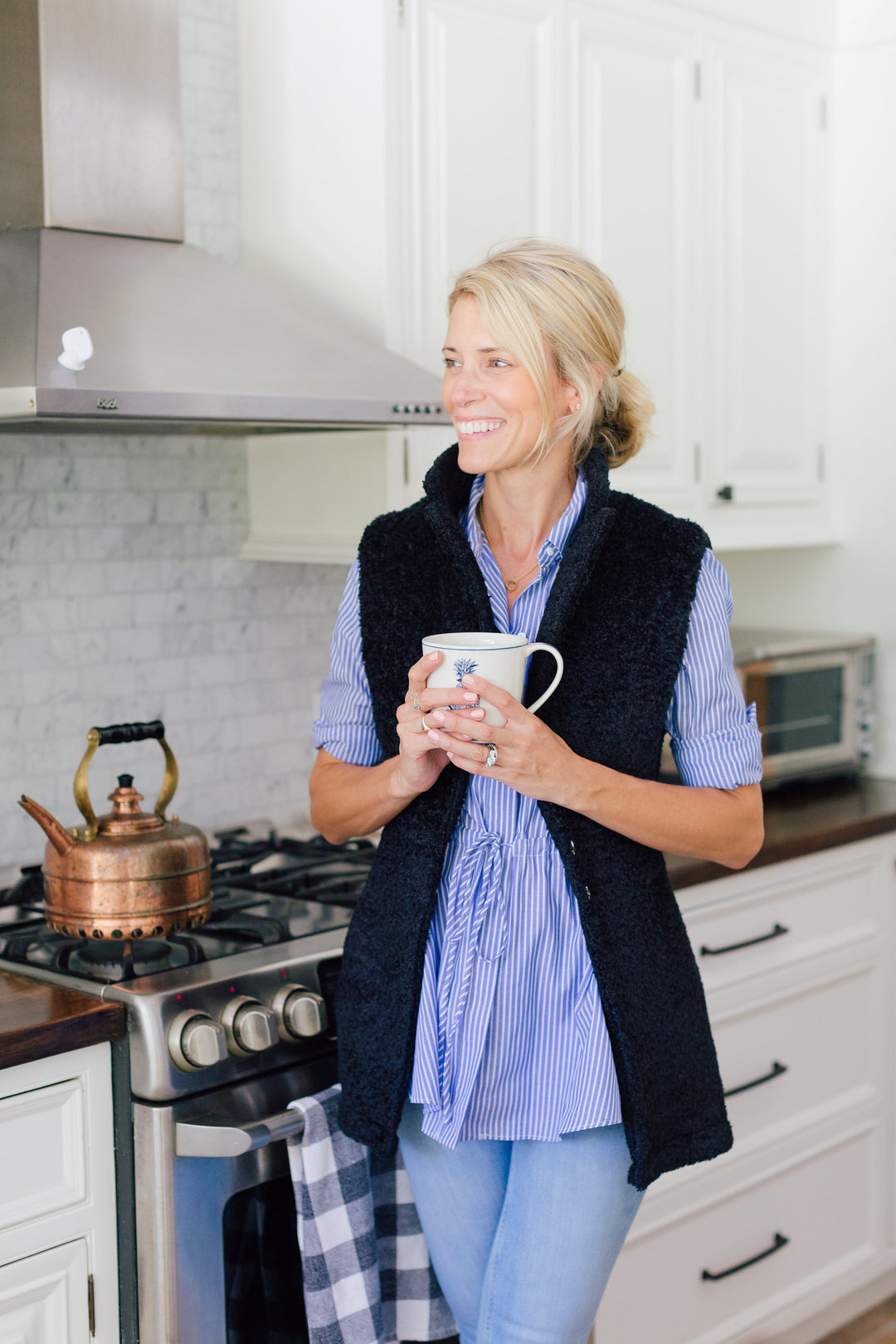 Instant Outfits. Mornings, Made.