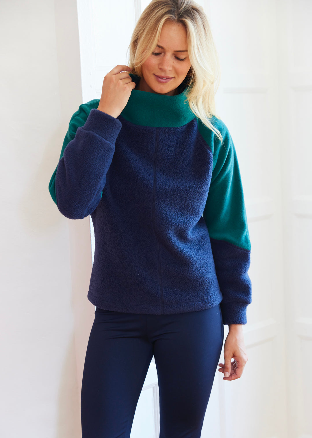 Heather Pullover in Sherpa/Vello Fleece (Navy/Woodland Green)