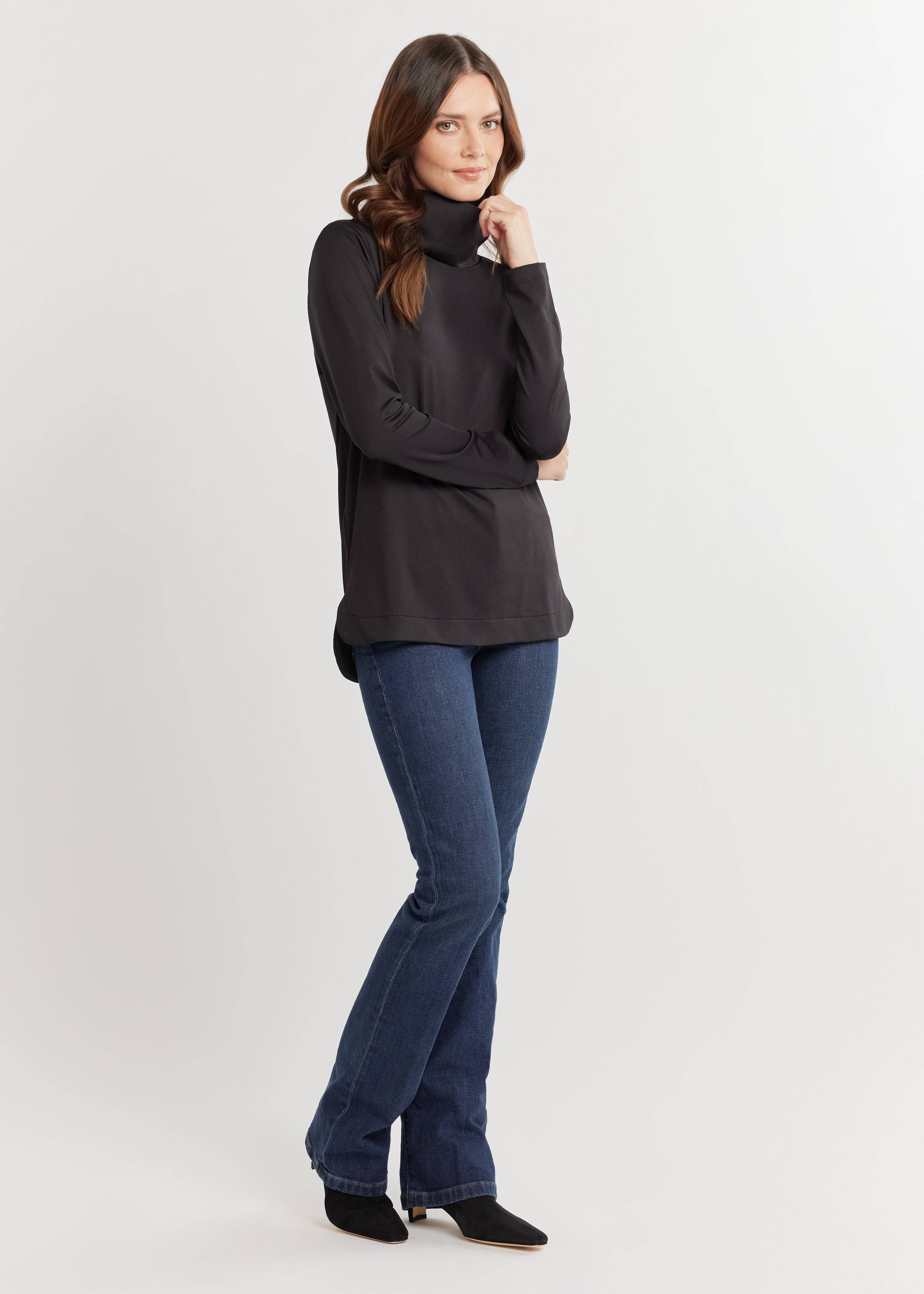 Alpine Turtleneck in Luxe Stretch (Black) – Dudley Stephens