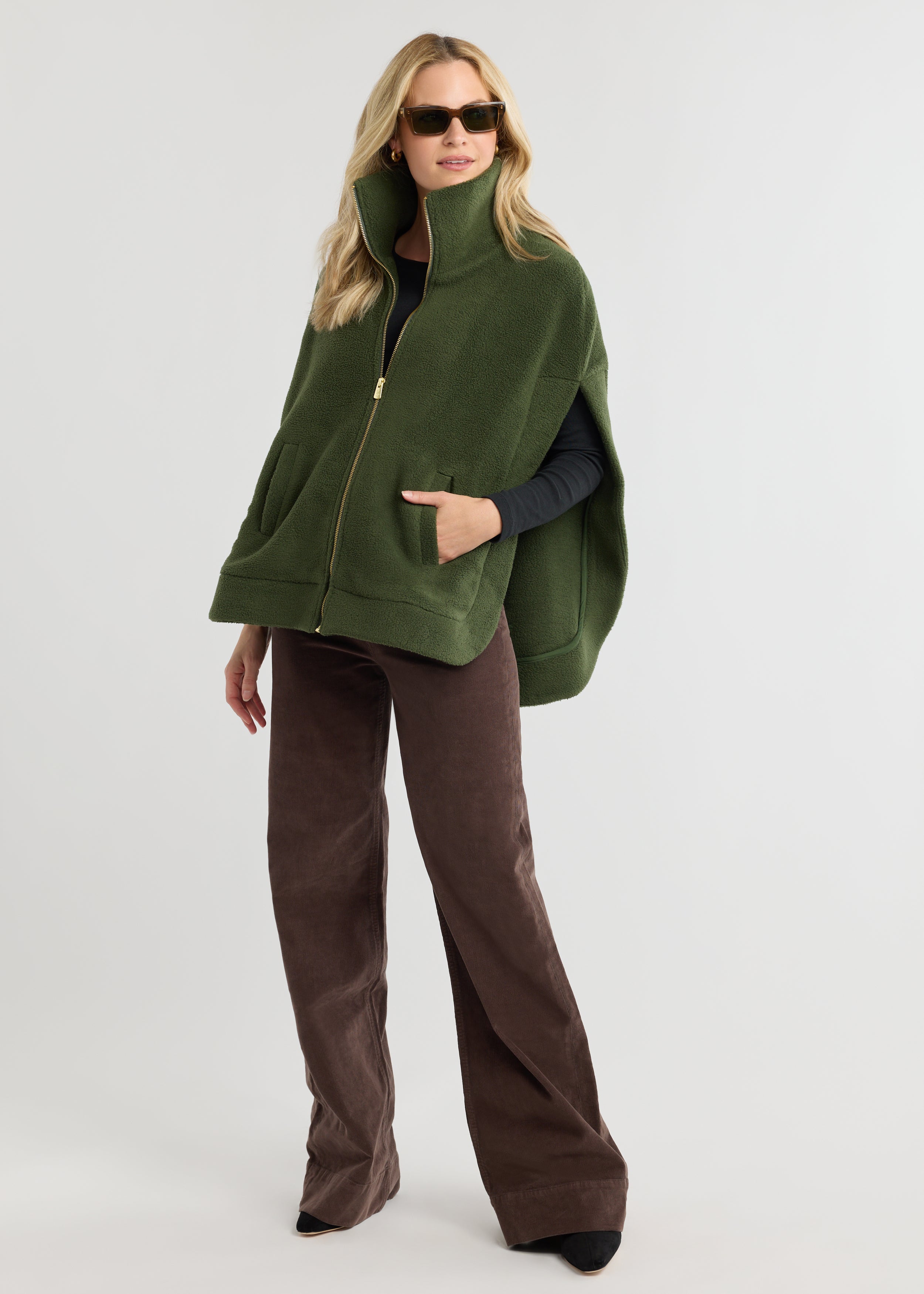 Ashford Poncho in Sherpa Fleece (Spruce) – Dudley Stephens