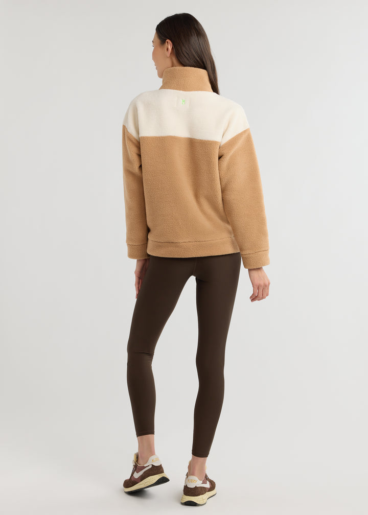 Bleecker Pullover in Sherpa Fleece (Camel/Cream)