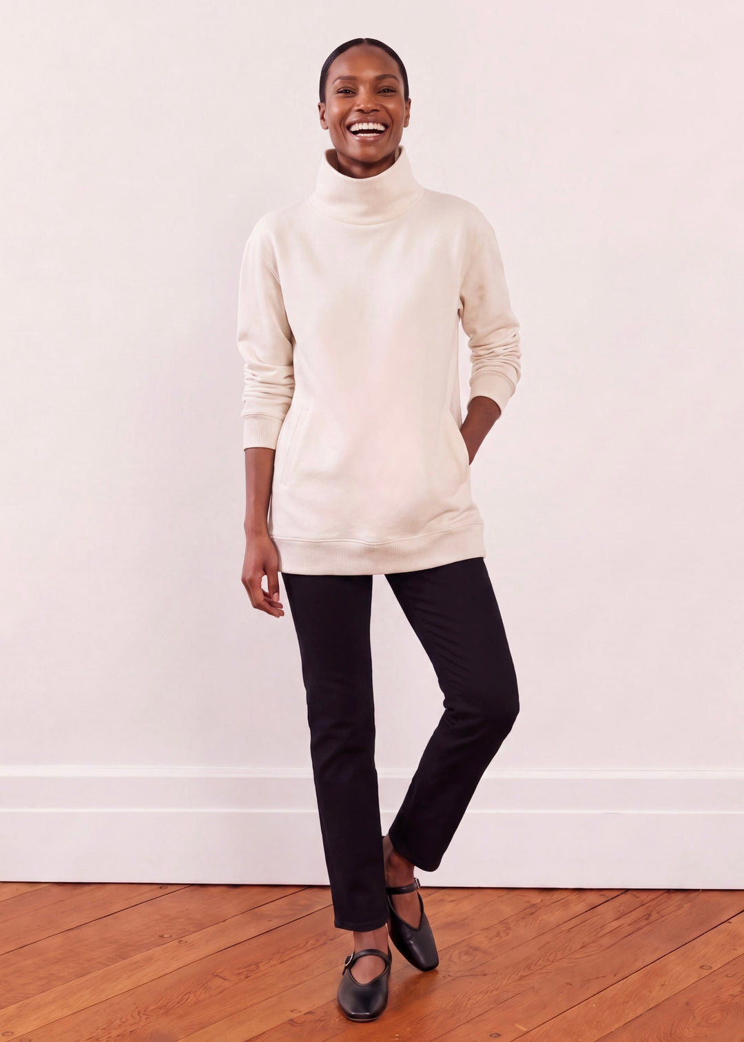 Bedford Turtleneck in Scuba Fleece (Cream)