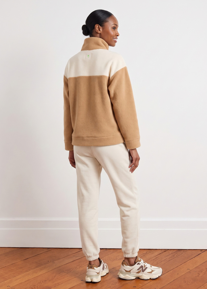 Bleecker Pullover in Sherpa Fleece (Camel/Cream)