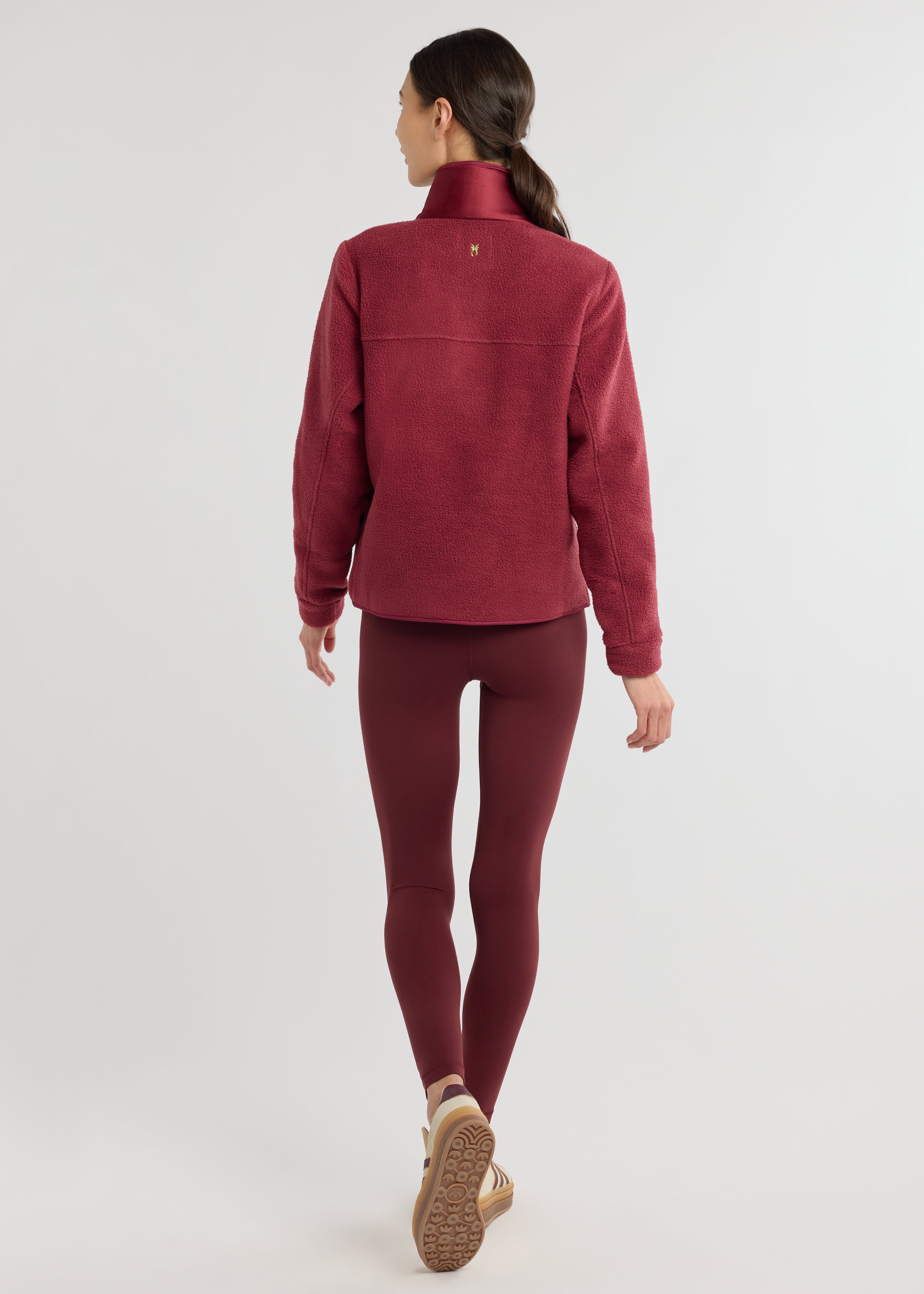 Cherry Lawn Pullover in Sherpa Fleece (Burgundy) – Dudley Stephens