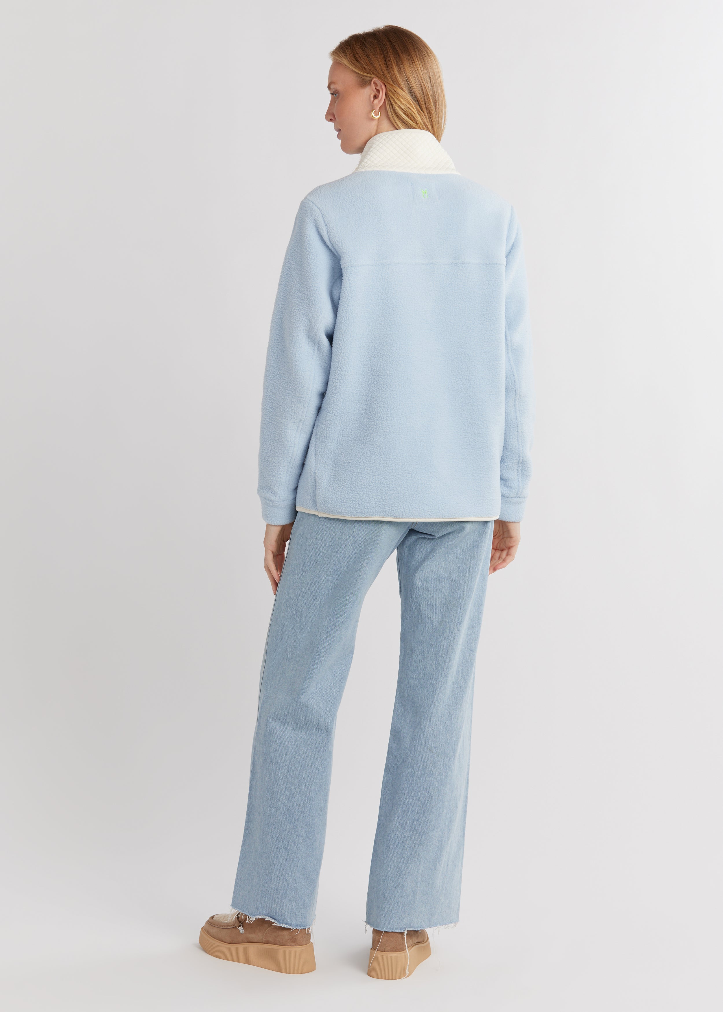 Cherry Lawn Pullover in Sherpa Fleece (Ice Blue/Cream) – Dudley