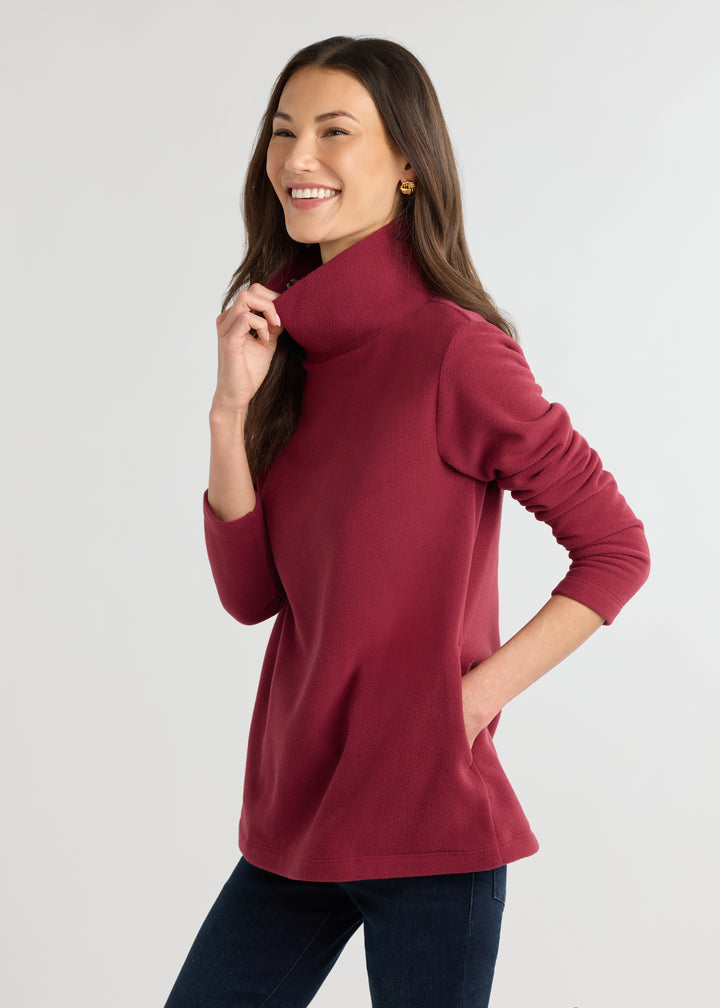 Cobble Hill Turtleneck in Vello Fleece (Burgundy)