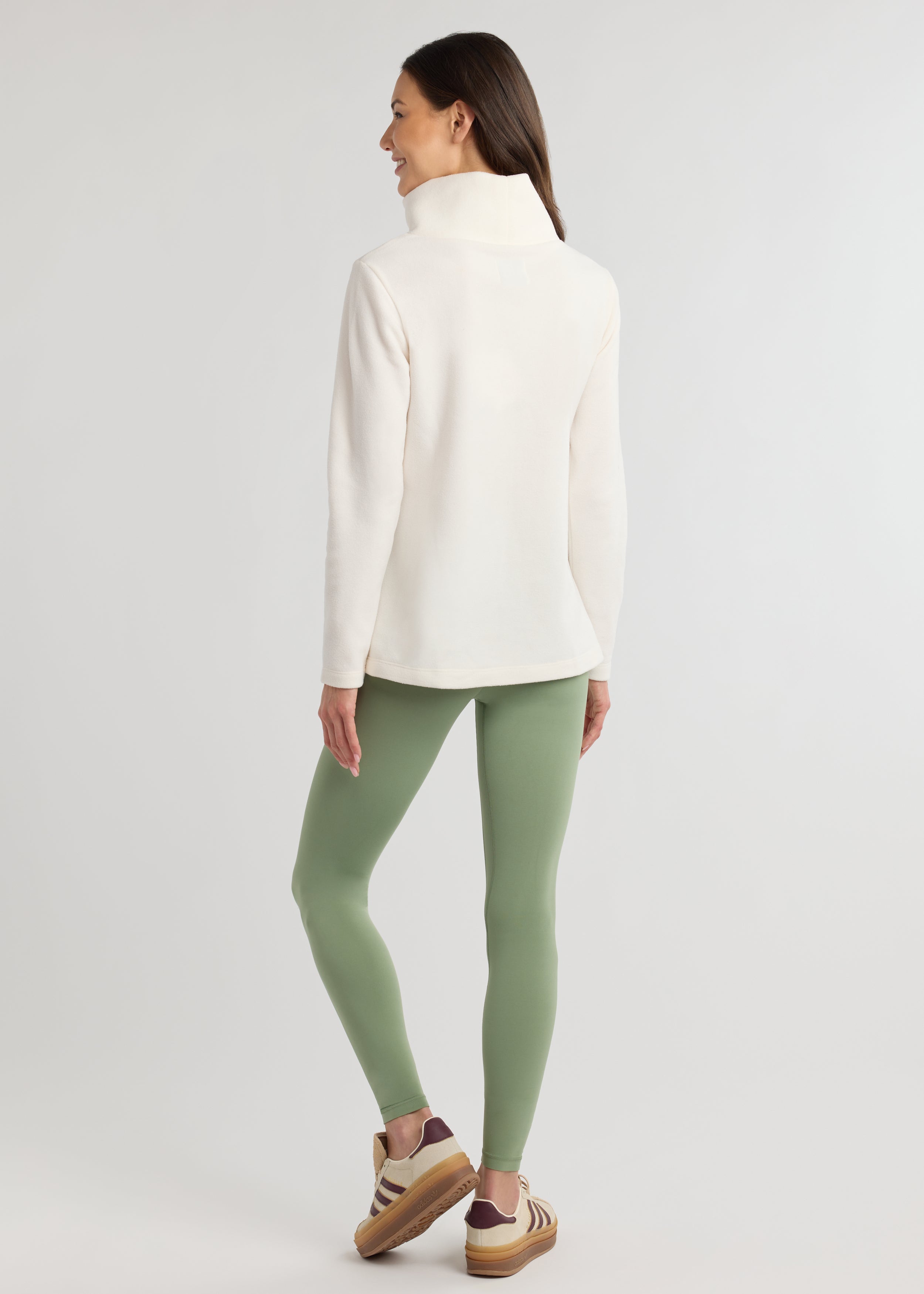 Cobble Hill Turtleneck in Vello Fleece (Cream) – Dudley Stephens