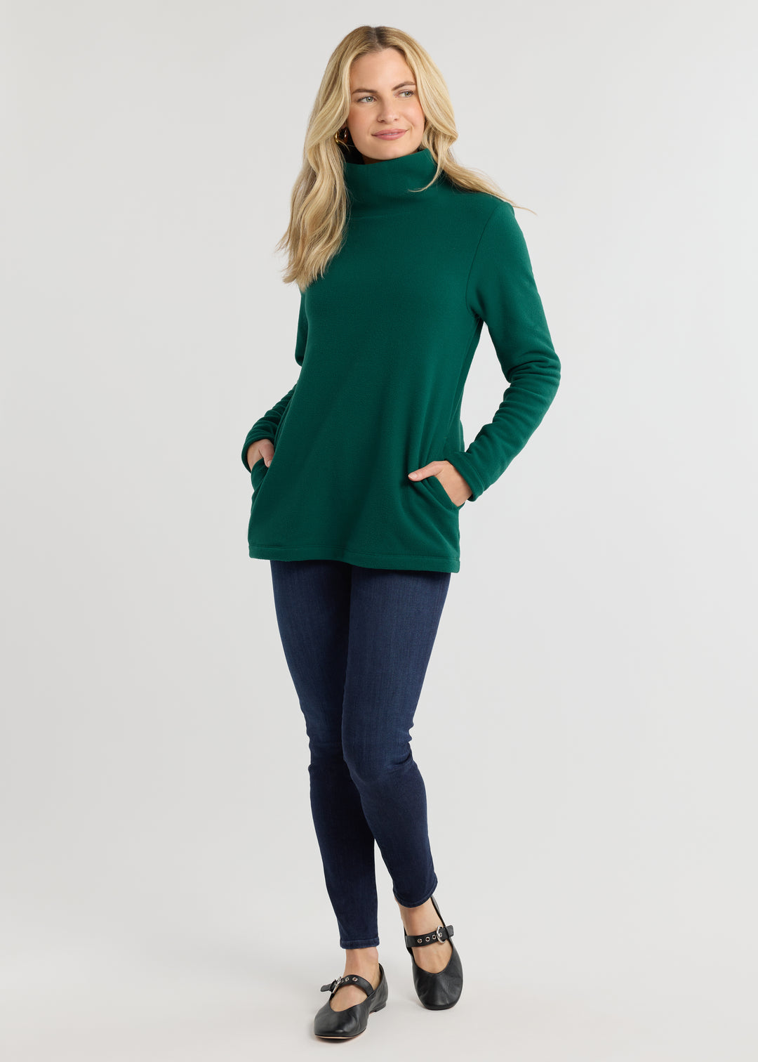 Cobble Hill Turtleneck in Vello Fleece (Emerald)