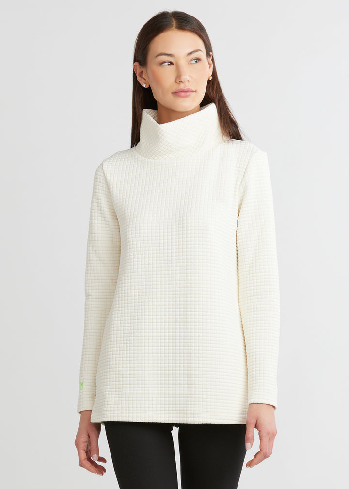 Cobble Hill Turtleneck in Waffle (Cream)