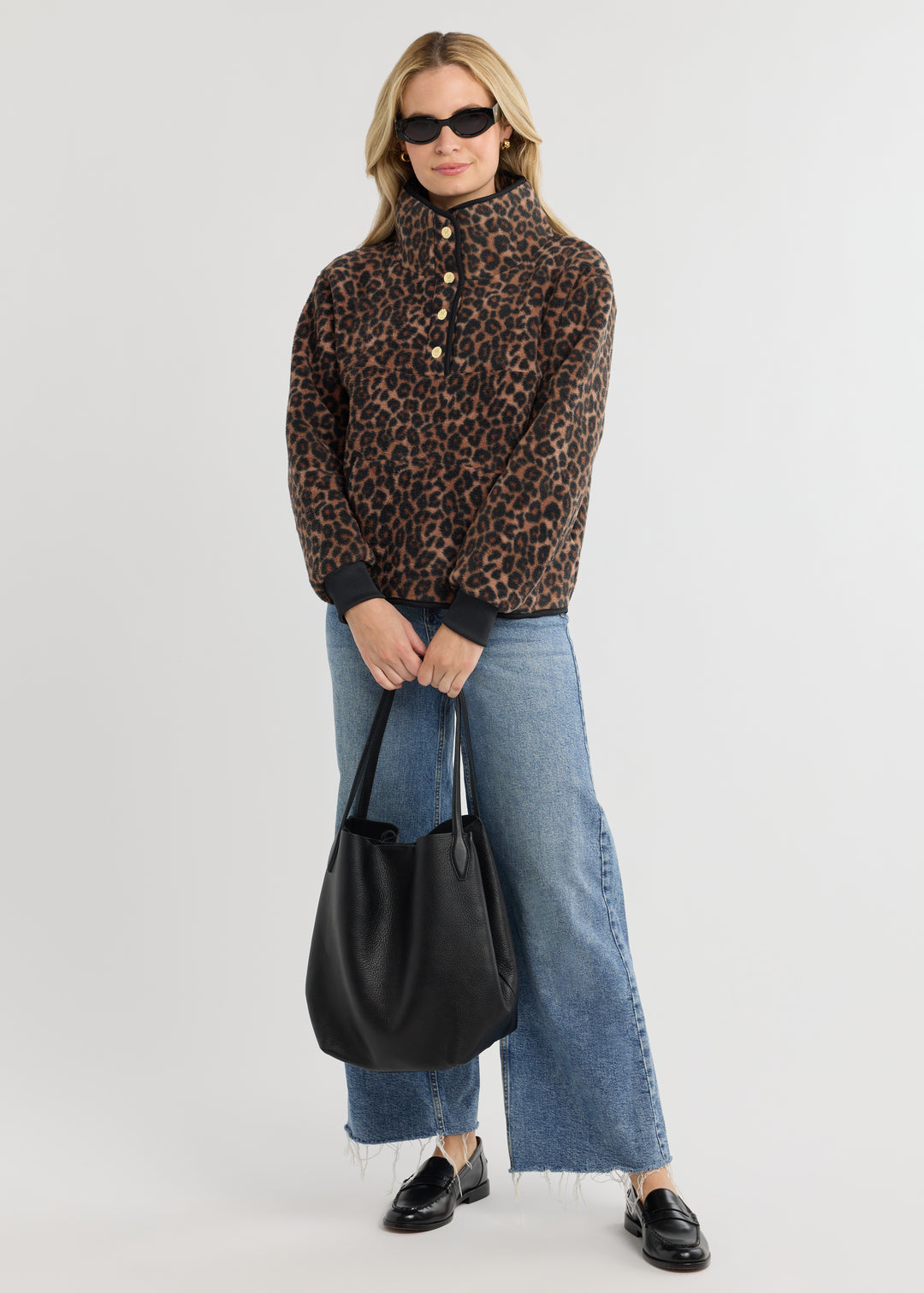 Finlay Pullover in Sherpa Fleece (Leopard)