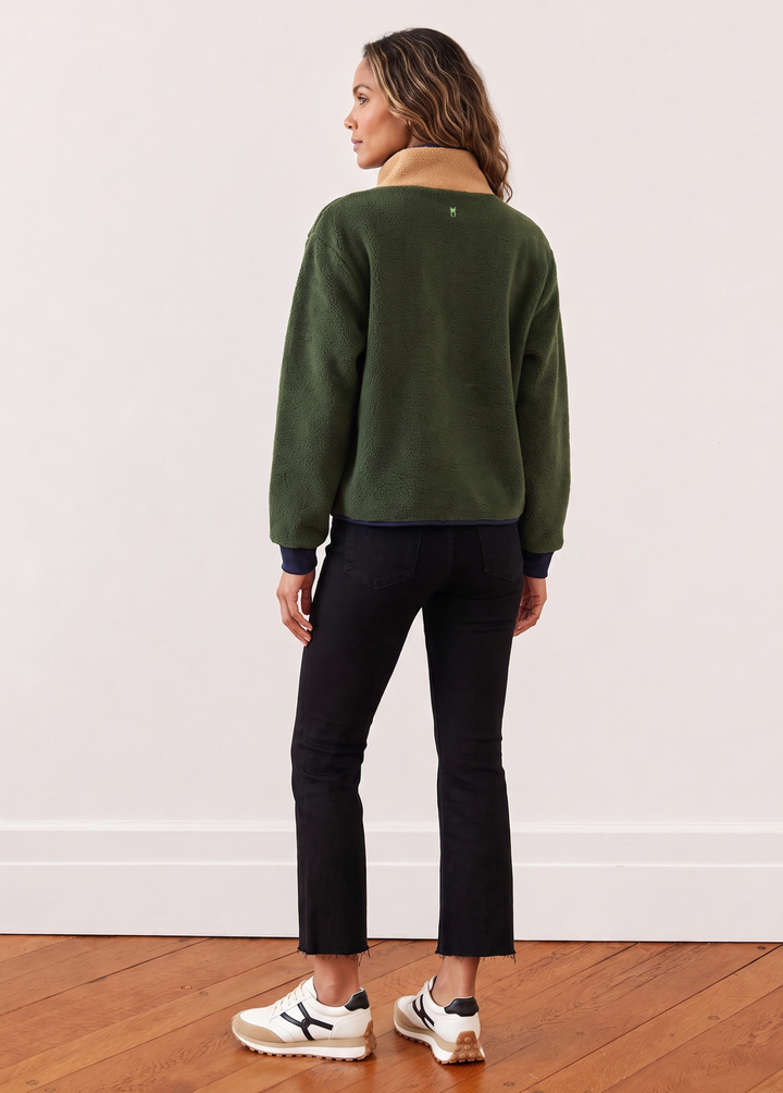 Finlay Pullover in Sherpa Fleece (Spruce/Camel)