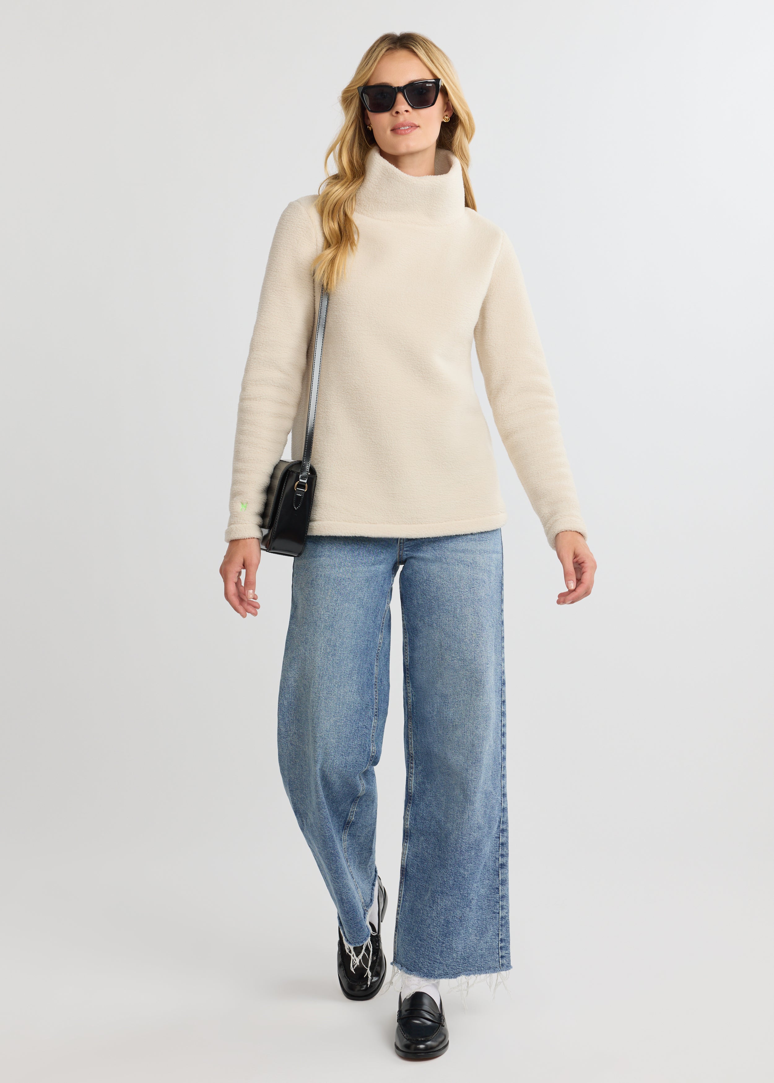 Greenpoint Turtleneck in Sherpa Fleece (Oatmeal) – Dudley Stephens