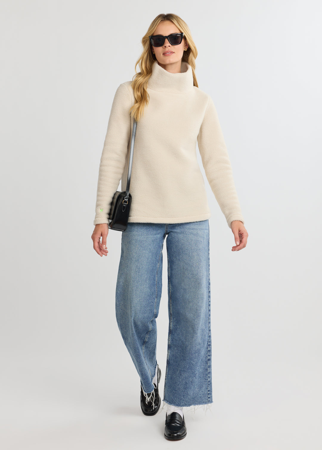 Greenpoint Turtleneck in Sherpa Fleece (Oatmeal)