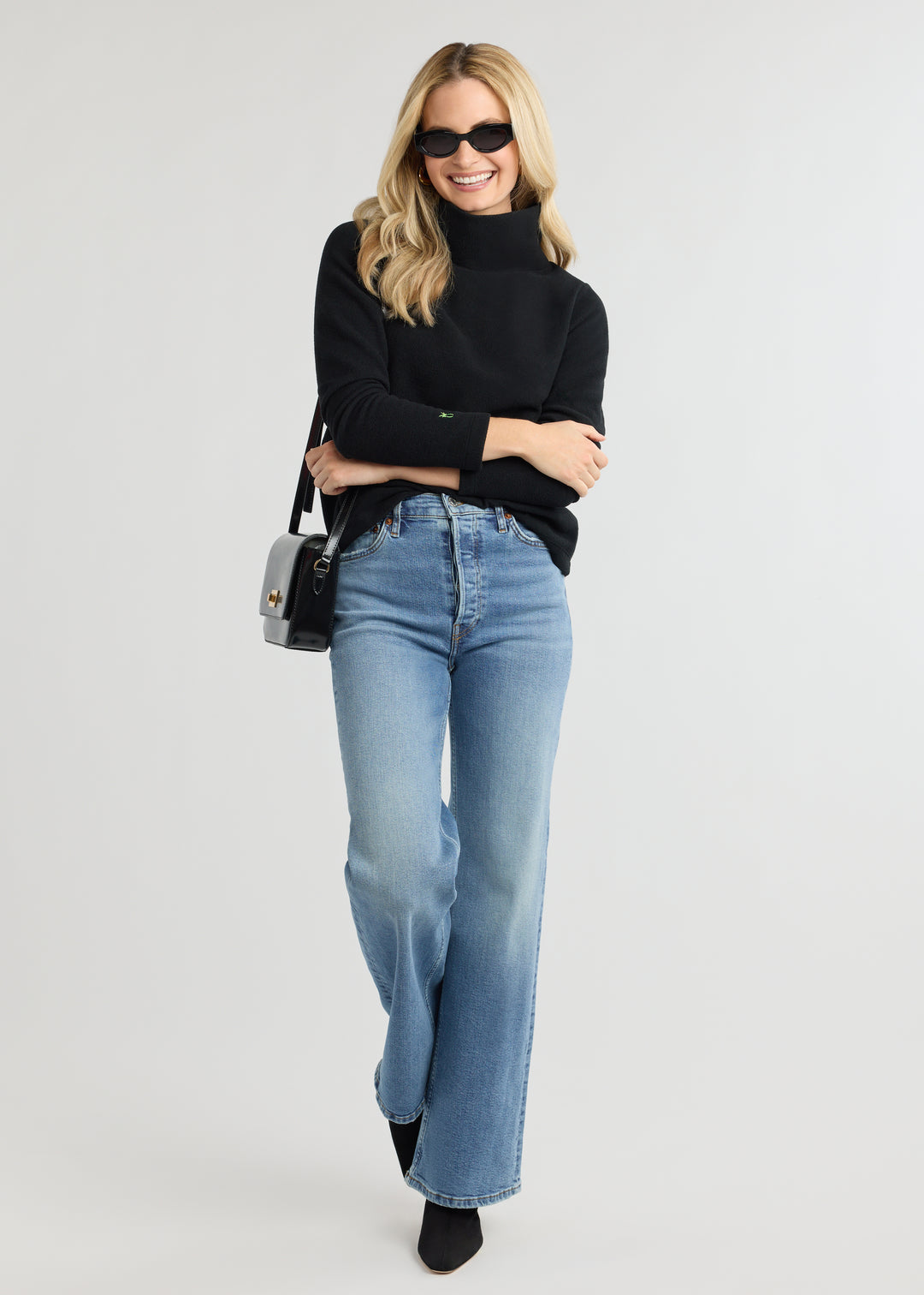 Greenpoint Turtleneck in Vello Fleece (Black)