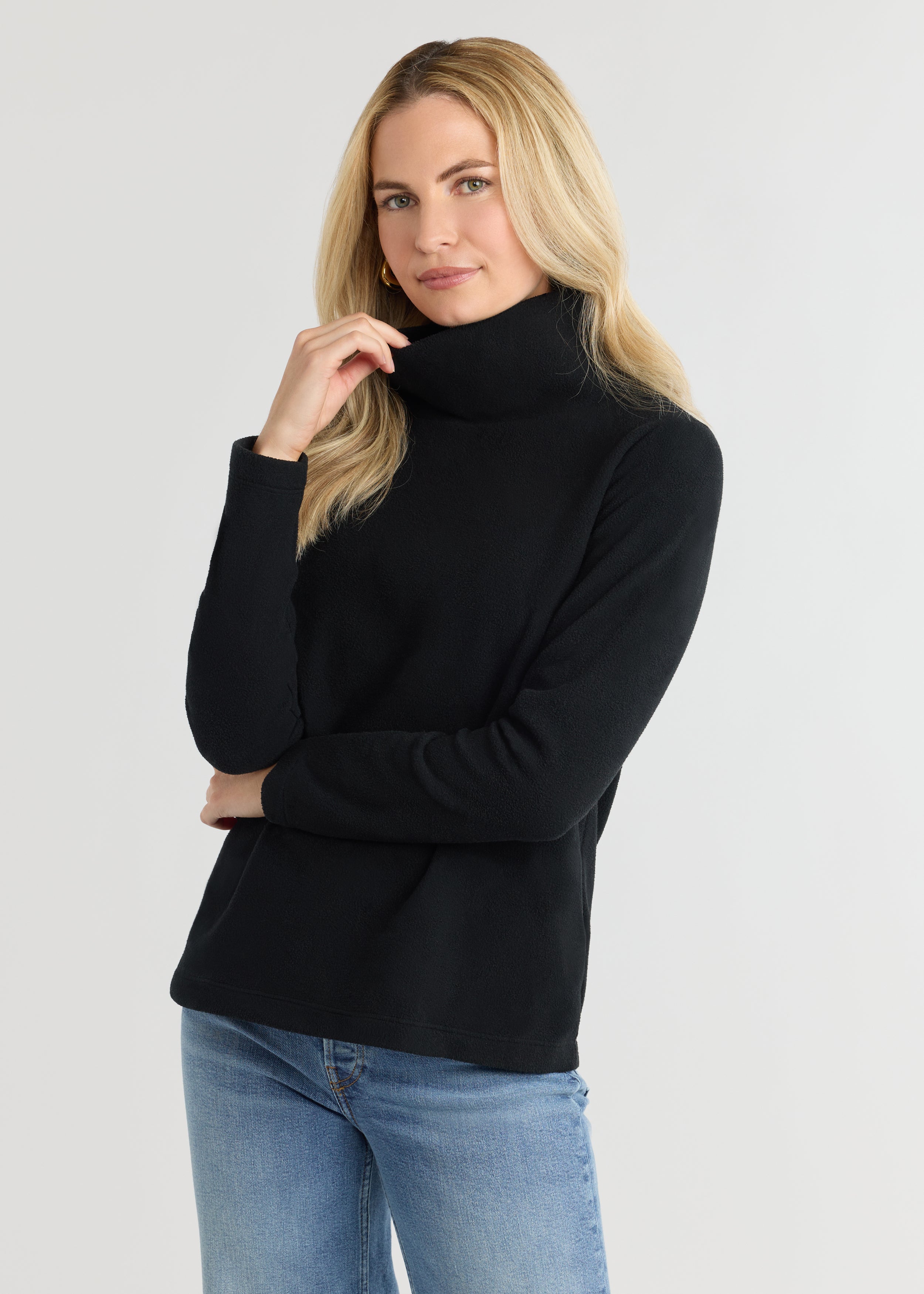 Greenpoint Turtleneck in Vello Fleece (Black) – Dudley Stephens