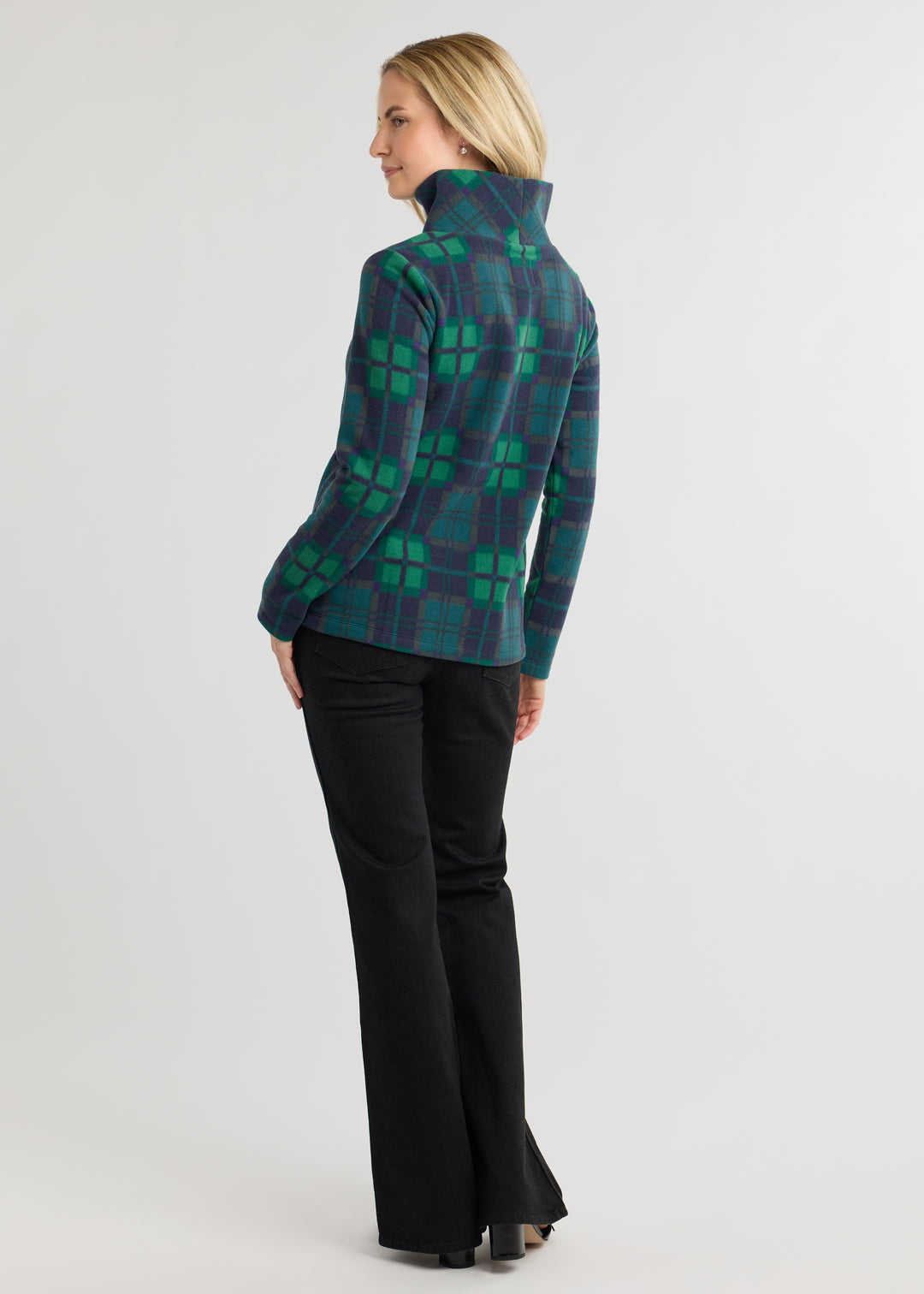 Greenpoint Turtleneck in Vello Fleece (Winter Tartan)