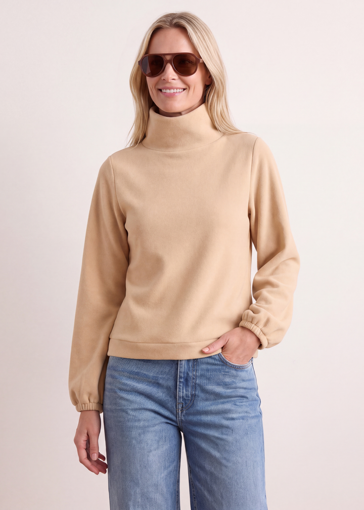 Grace Street Turtleneck in Vello Fleece (Hazelnut)