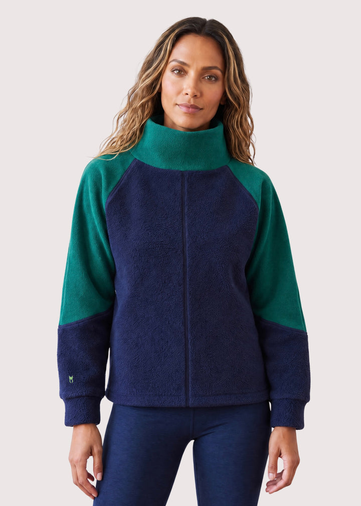 Heather Pullover in Sherpa/Vello Fleece (Navy/Woodland Green)