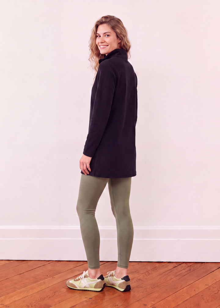 Hudson Pullover in Vello Fleece (Black)