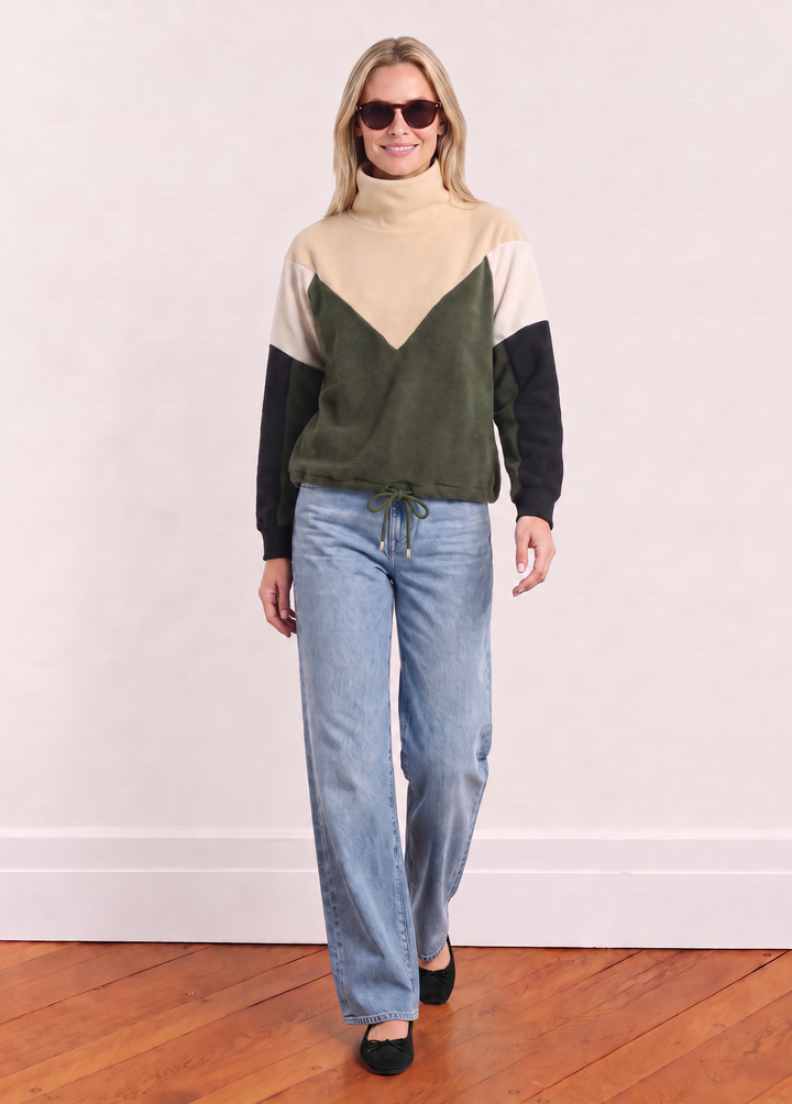 Isla Pullover in Sherpa/Vello Fleece (Spruce Multi)