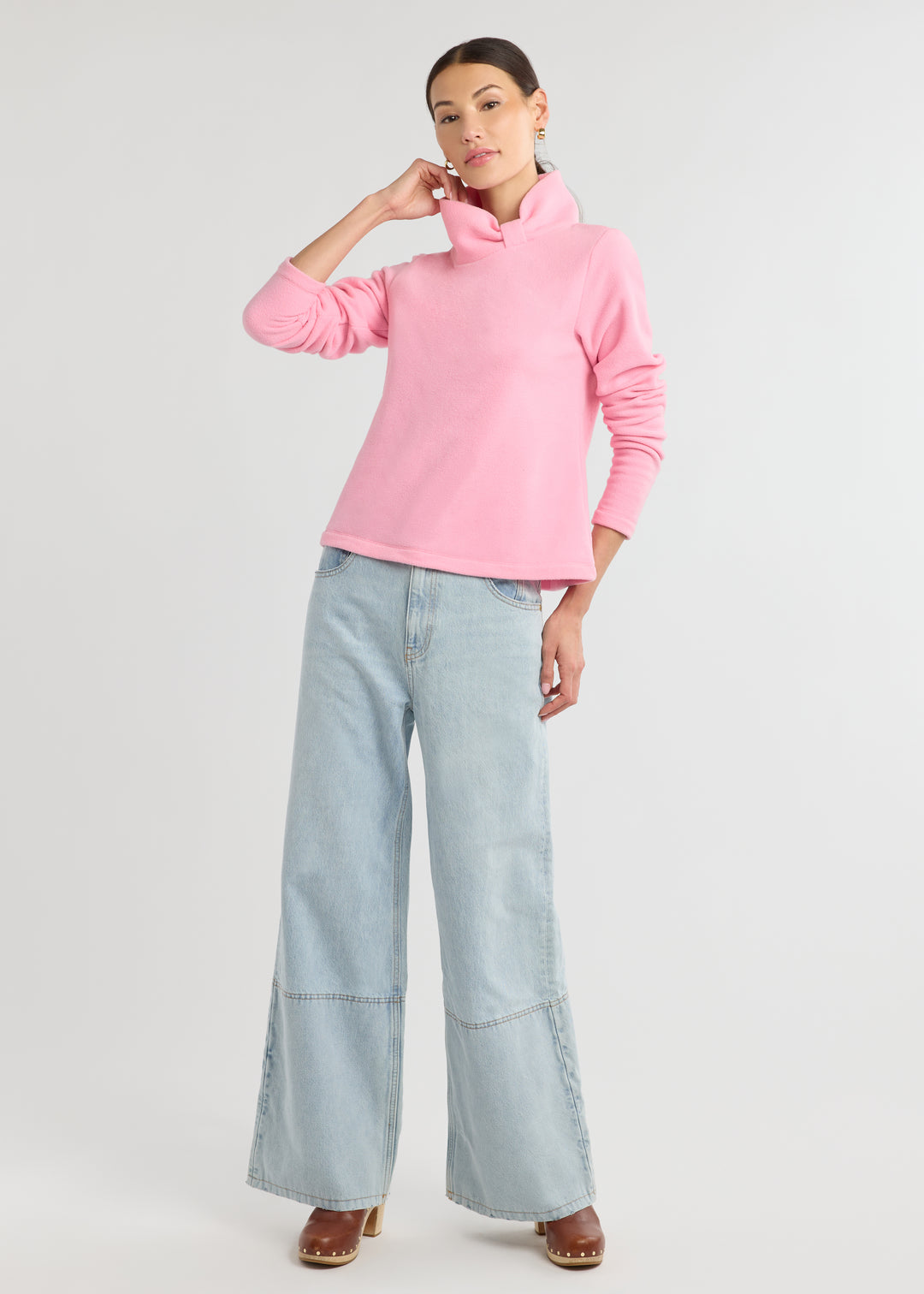 Juliet Turtleneck in Vello Fleece (Prism Pink)