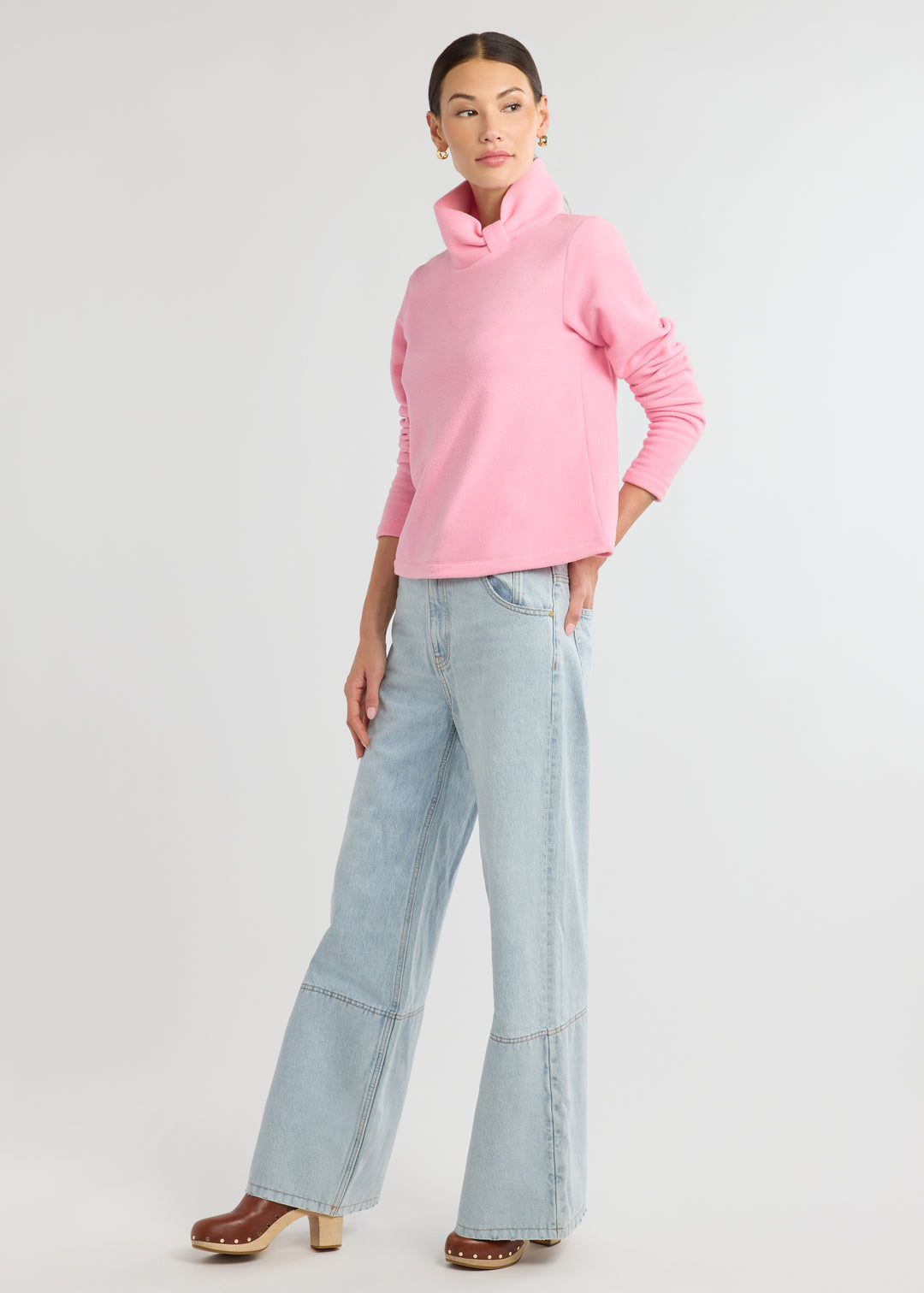 Juliet Turtleneck in Vello Fleece (Prism Pink)