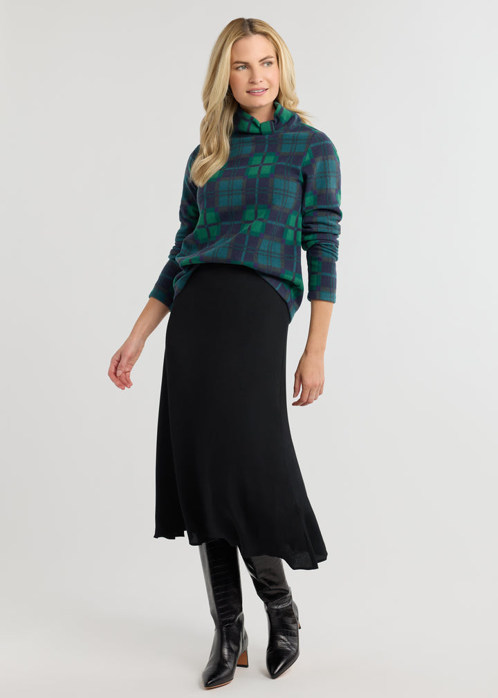 Juliet Turtleneck in Vello Fleece (Winter Tartan)