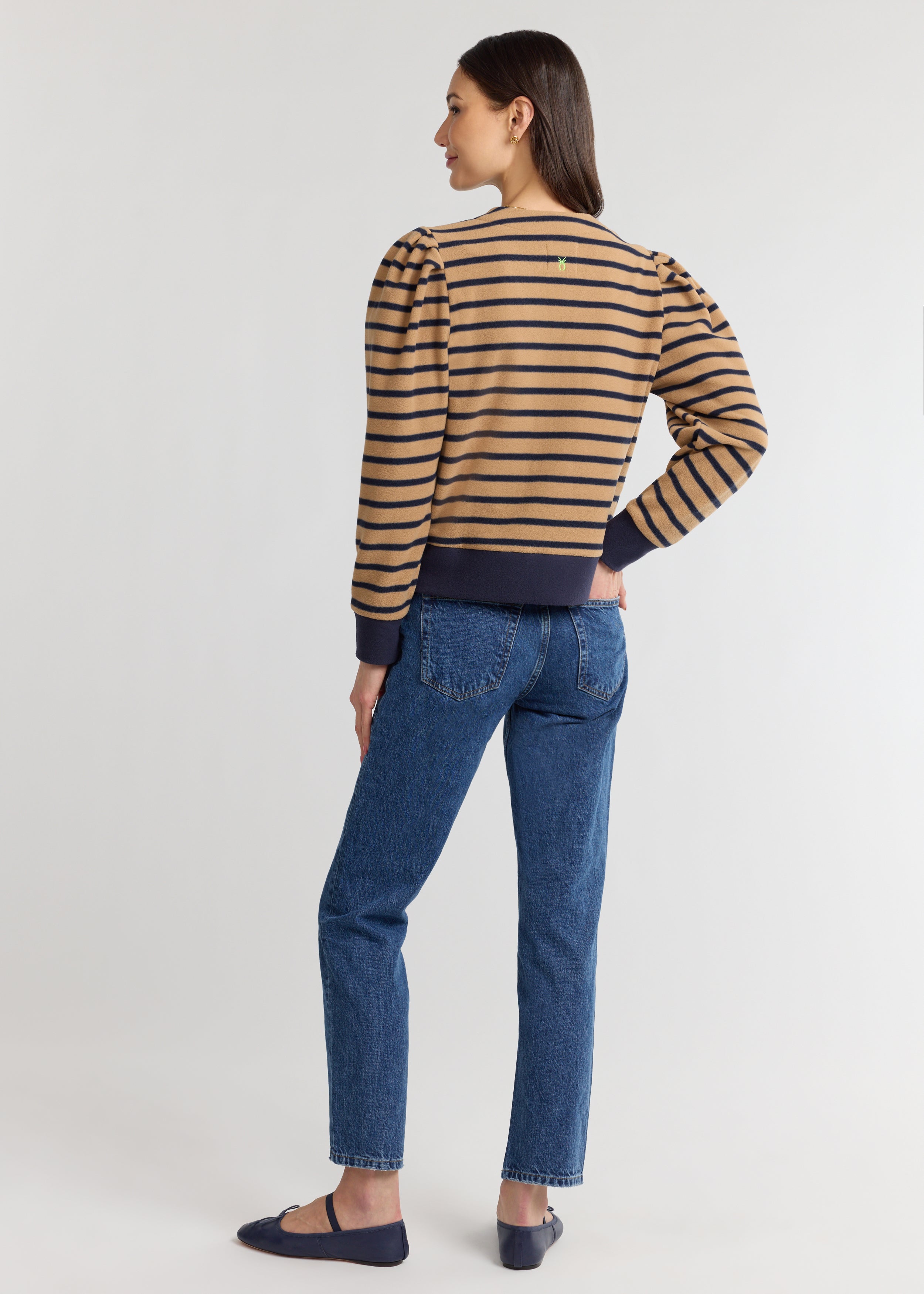 Kelly Puff Sleeve Cardigan in Vello Fleece (Camel/Navy Mariner