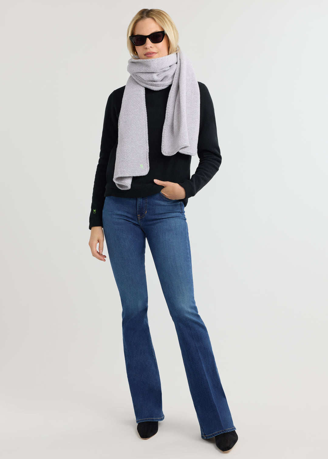 Larkspur Scarf in Sherpa Fleece (Heather Grey)
