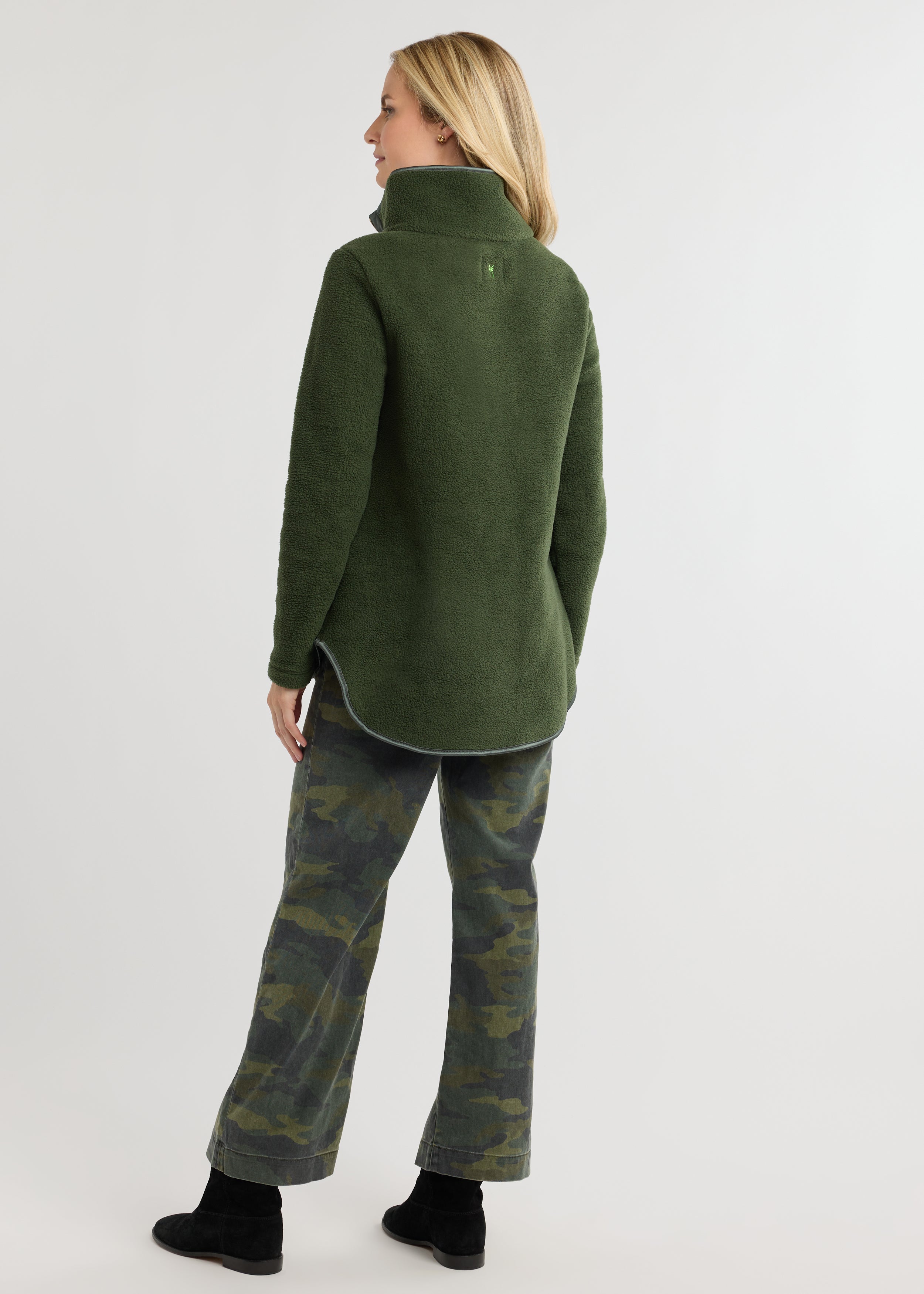 Laurel Pullover in Sherpa Fleece (Spruce) – Dudley Stephens