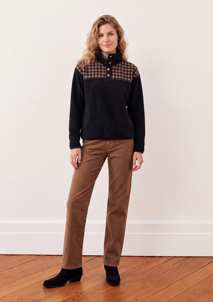 Leighton Pullover in Vello Fleece (Black)