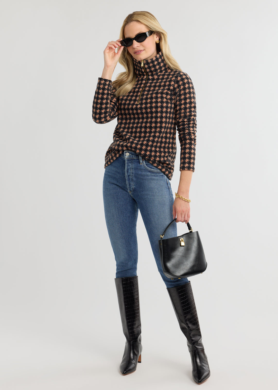 Manchester Pullover in Vello Fleece (Camel/Black Houndstooth)