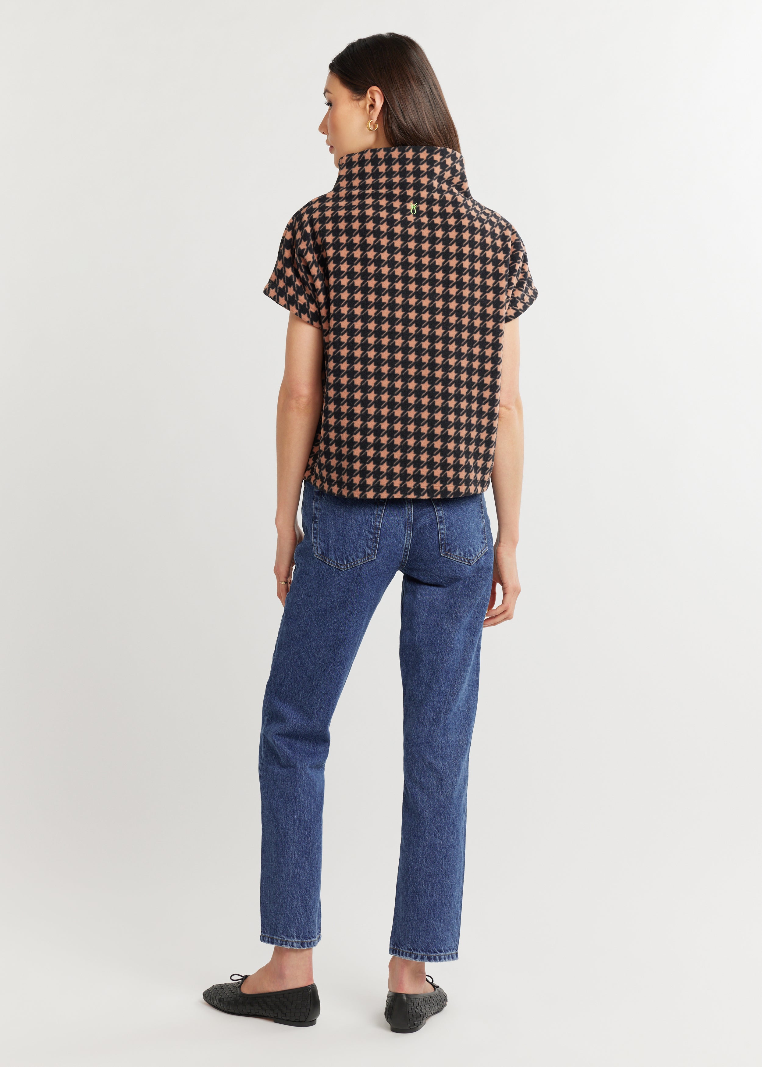 Marks Street Mock Neck in Vello Fleece (Camel/Black Houndstooth