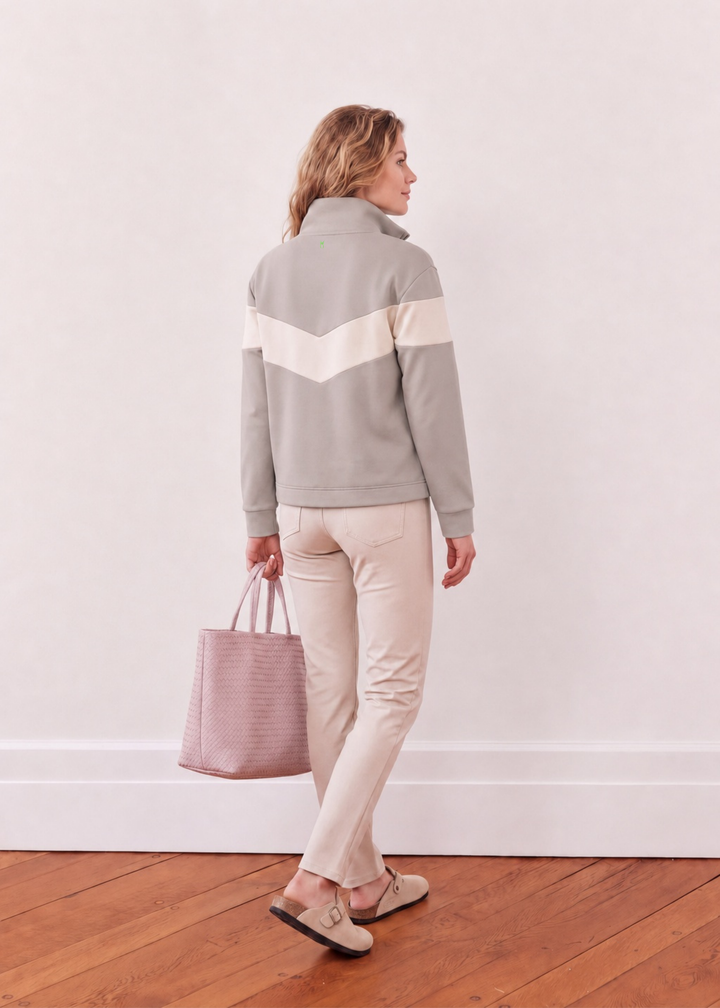 Madeline Pullover in Scuba Fleece (Chateau Grey/Cream)