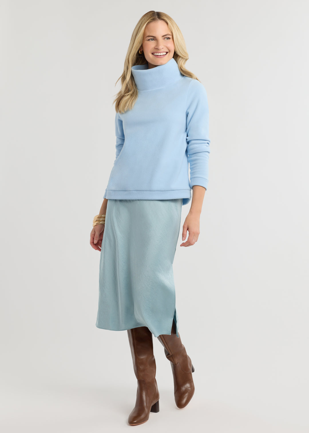 Park Slope Turtleneck in Vello Fleece (Ice Blue)