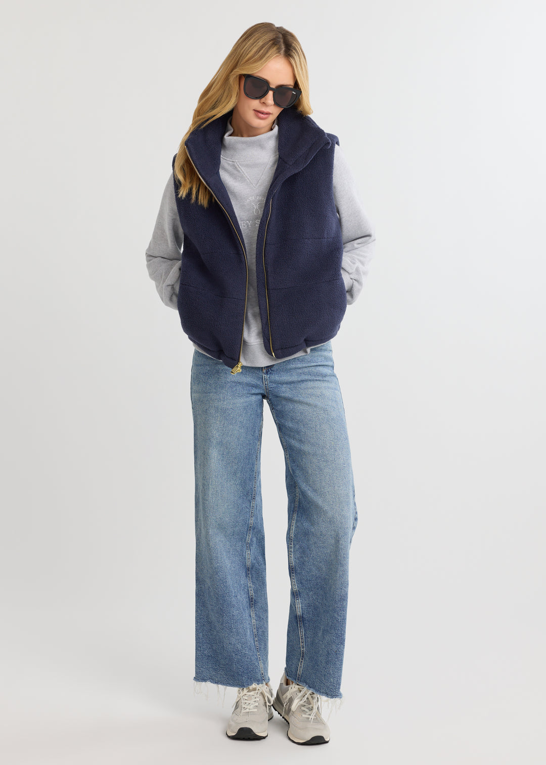 Puffer Vest in Sherpa Fleece (Navy)