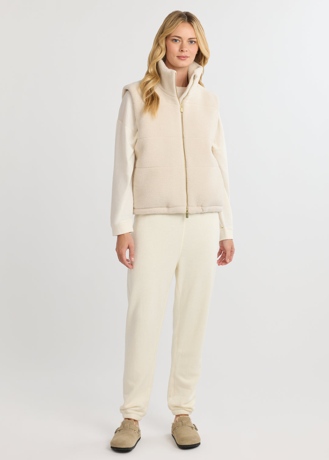 Puffer Vest in Sherpa Fleece (Oatmeal)