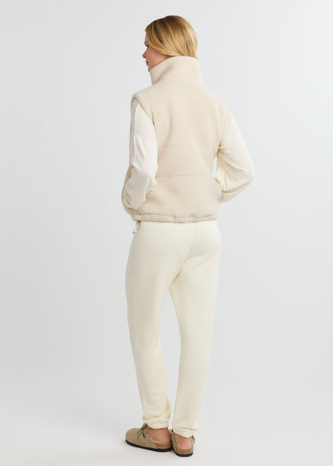 Puffer Vest in Sherpa Fleece (Oatmeal)