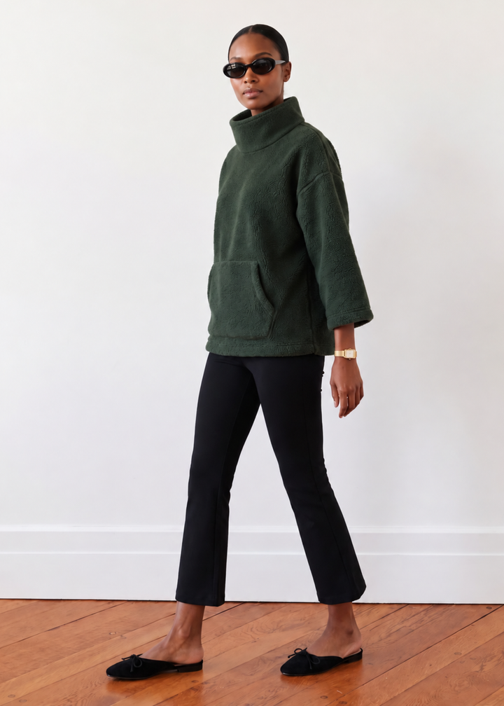Avenue Poncho in Sherpa Fleece (Spruce)